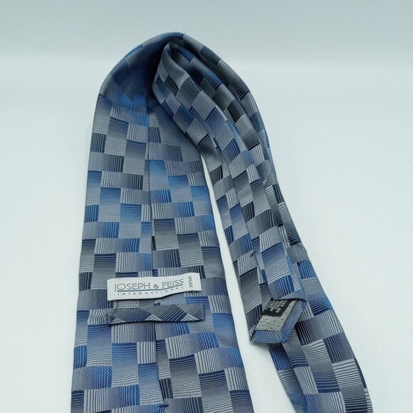 Joseph & Feiss Tie 58"L - Picture 5 of 9